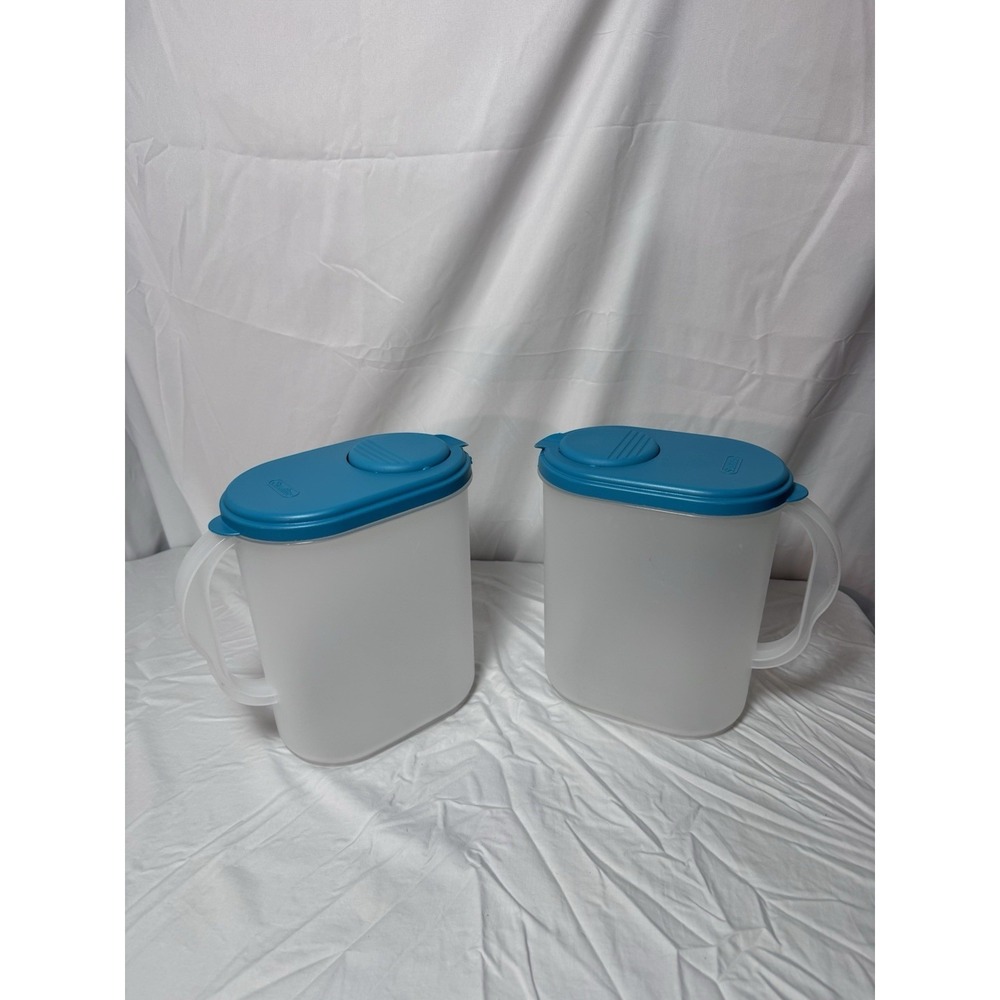 Lot Of 2 Sterilite 0490N4- 1 Gallon Clear Oval Pitcher With Teal Lid Vintage